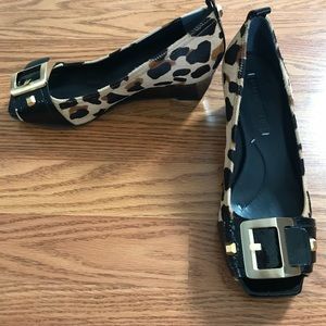 BCBG MaxAzria Leopard Peep Toe Wedge Sz 7.5